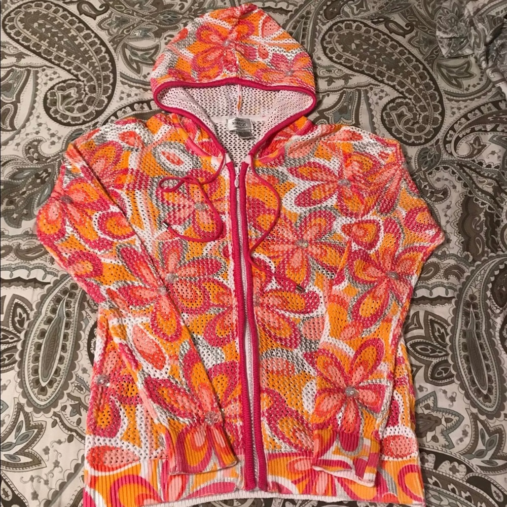 Beautiful sweater size large